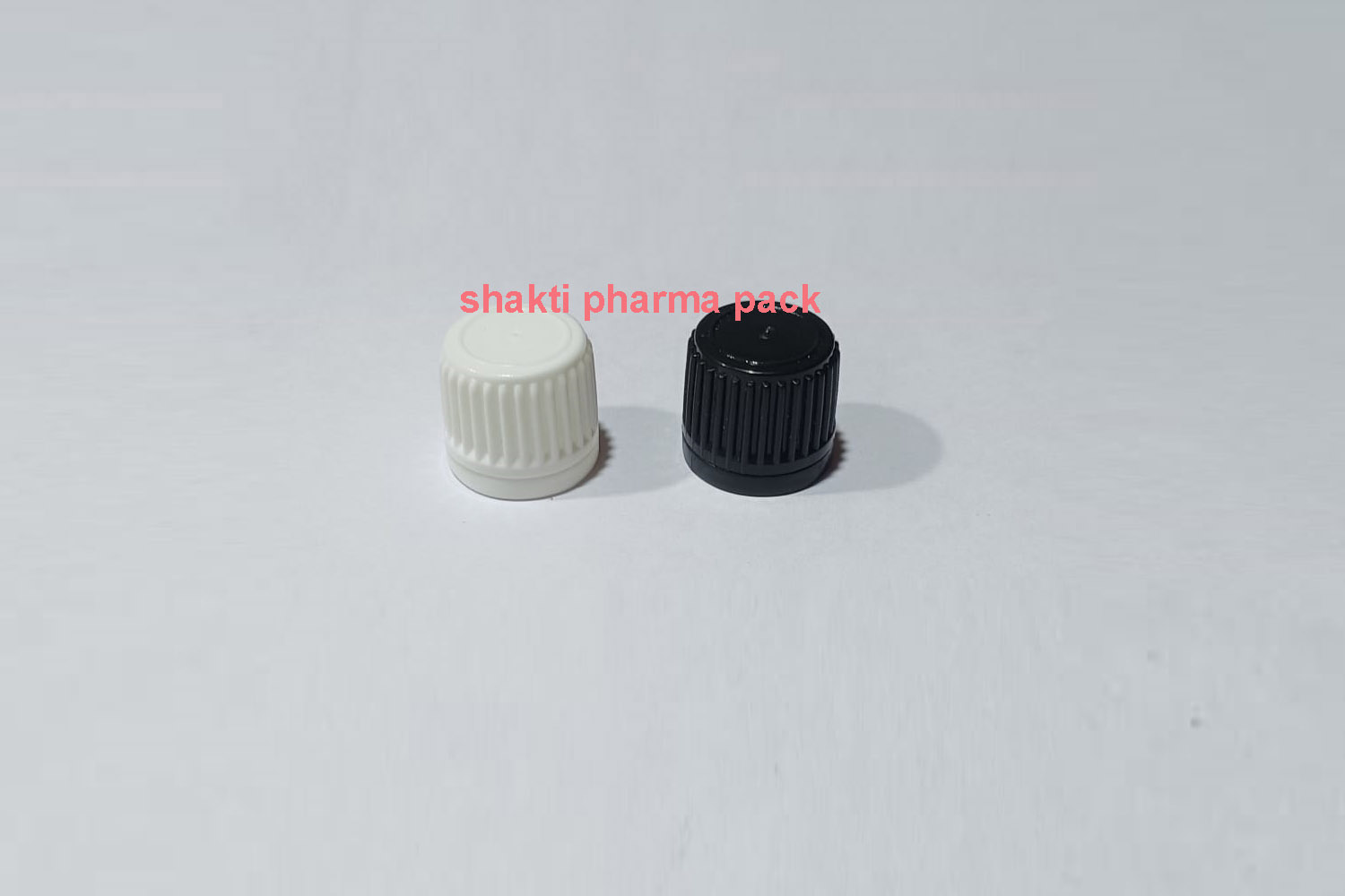 18MM SEAL CAP BLACK WHITE HOMIYO